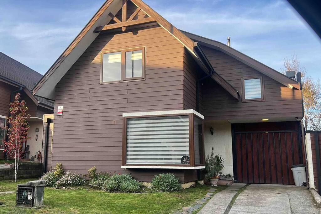 Acogedora Casa Con Tinaja Y Jacuzzi Y Rent A Car Villa Puerto Varas Exterior photo